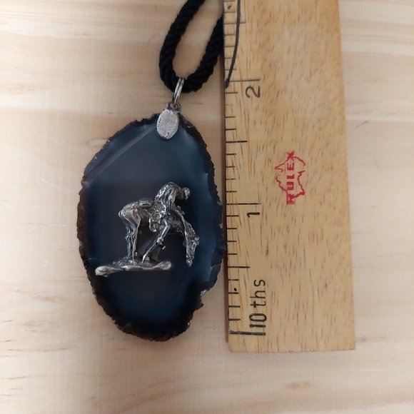 Vintage* Unisex Pewter End of Trail Horserider on Agate Pendant - Picture 7 of 7